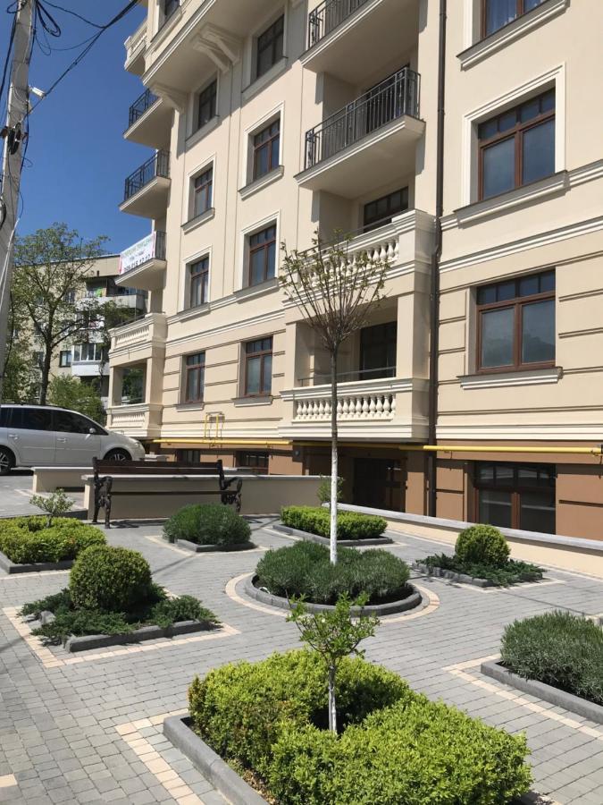 Затишні Сучасні Апартаменти В Елітному Жк Версаль Truskavets Bagian luar foto